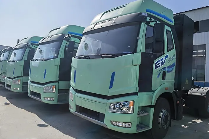 Heavy Trucks Heavy Trucks